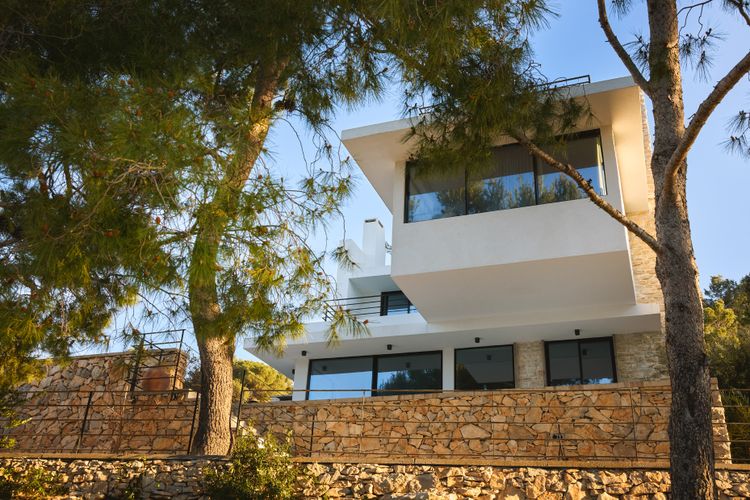 Lum­barda House