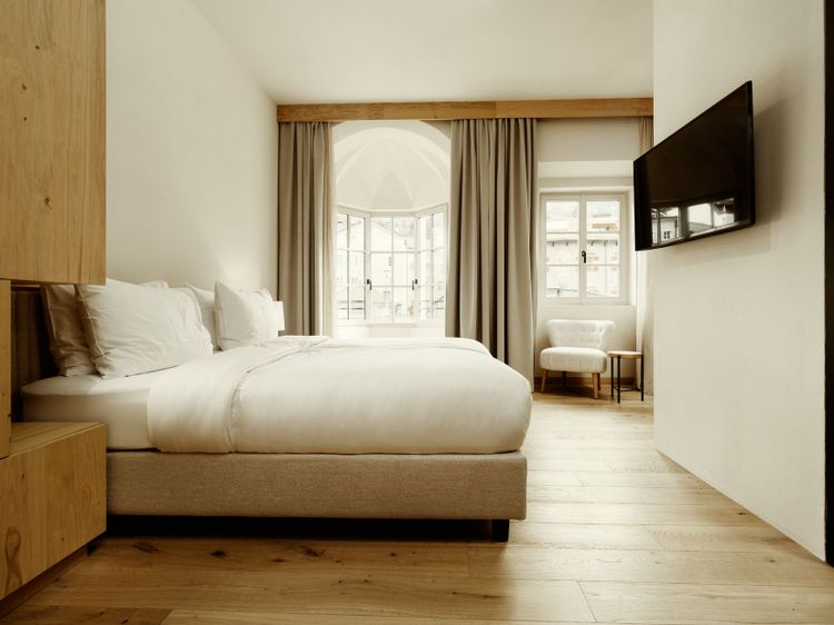 Adler His­toric Guest­house